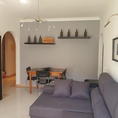 Austral Apartment Quarteira Exterior photo
